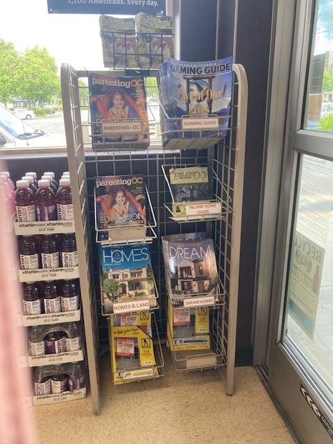 Magazine rack 1